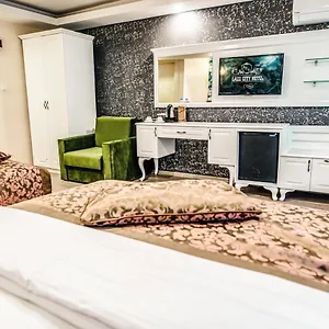 Lazz Hotel