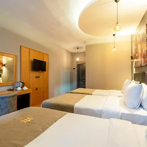 Monezza Avcilar Hotel